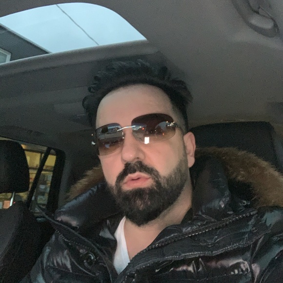 Meet your Posher, Madi - Picture 3 of 4